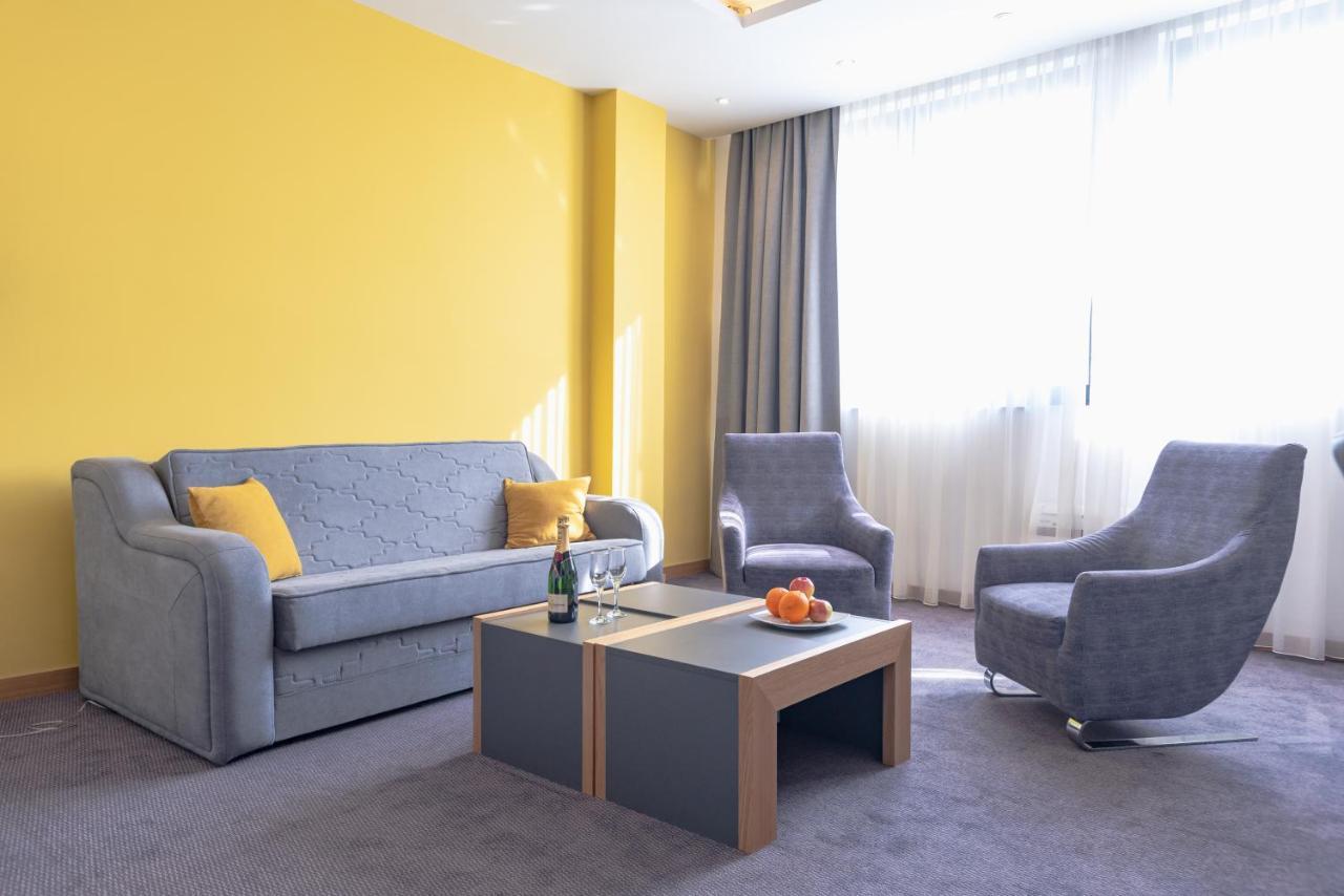 Hotel Stobex Loznica Zewnętrze zdjęcie
