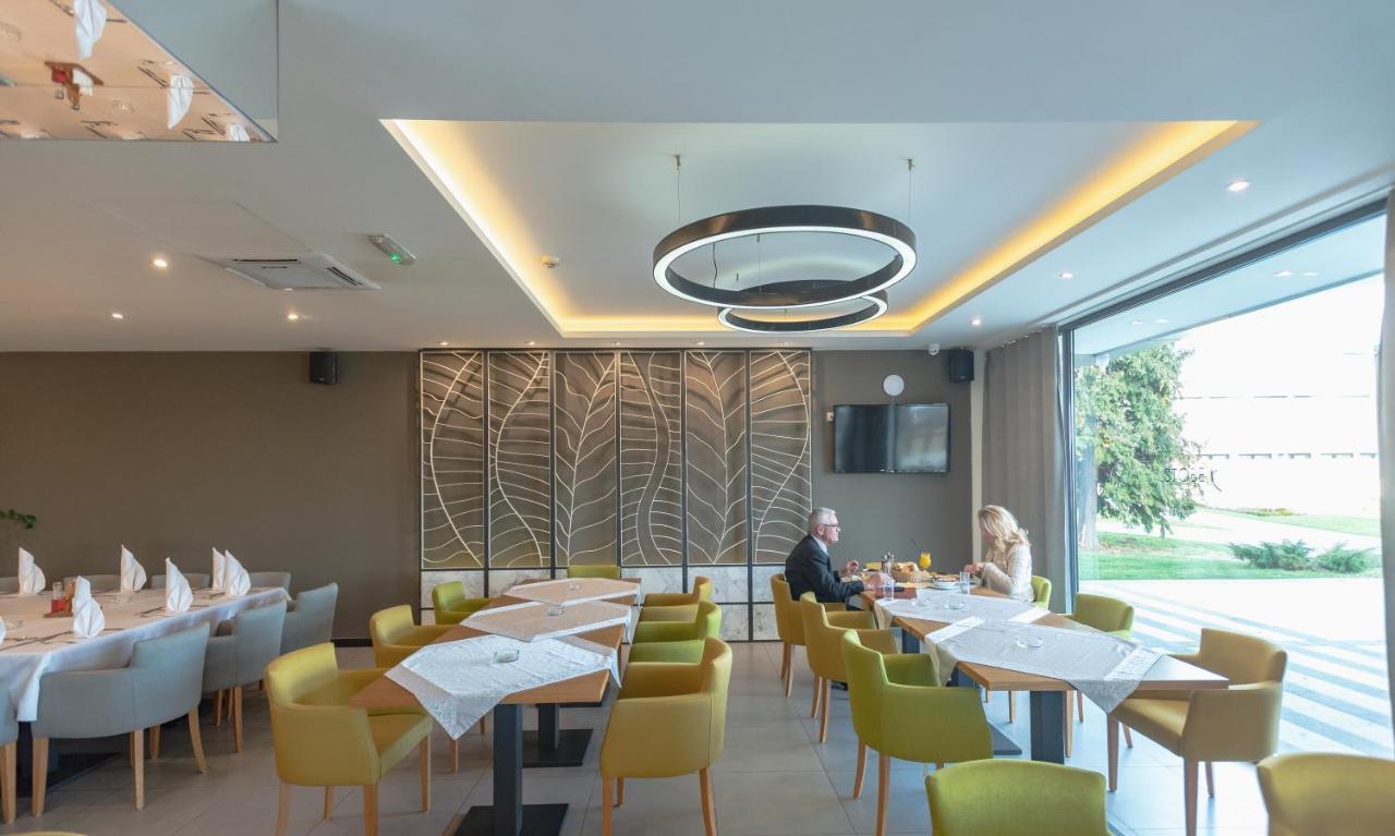 Hotel Stobex Loznica Zewnętrze zdjęcie