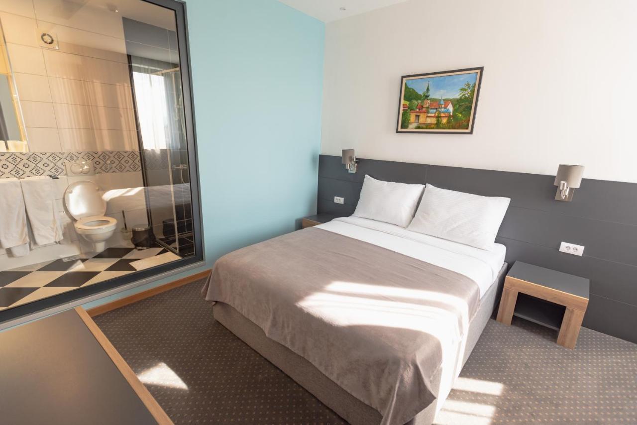 Hotel Stobex Loznica Zewnętrze zdjęcie